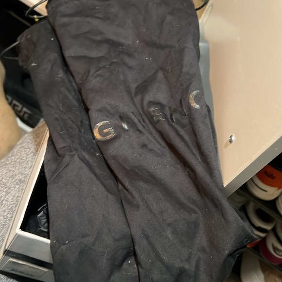 Women’s Givenchy slides - Picture 3 of 4